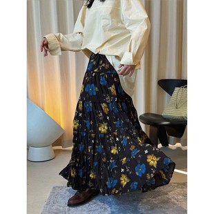 卢浮春季新款韩系复古艺术感松紧腰印花褶皱半身裙立体A字长裙女