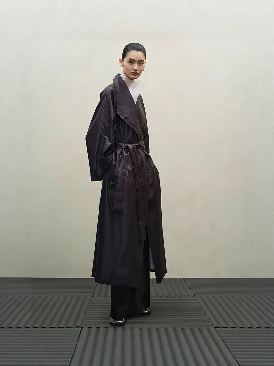 玛菲2025秋季法式收腰过膝大翻领气质宽松廓形风衣式外套