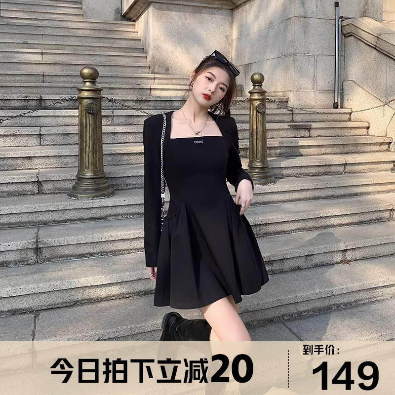 张大人大码女装复古优雅气质显瘦方领小黑裙新款收腰遮肉连衣裙