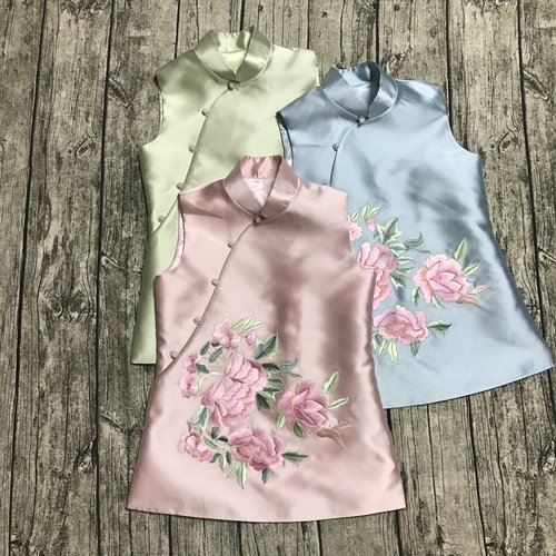 韵姿 四季 改良新中式牡丹偏襟古典玉扣定制修身短款旗袍上衣背心