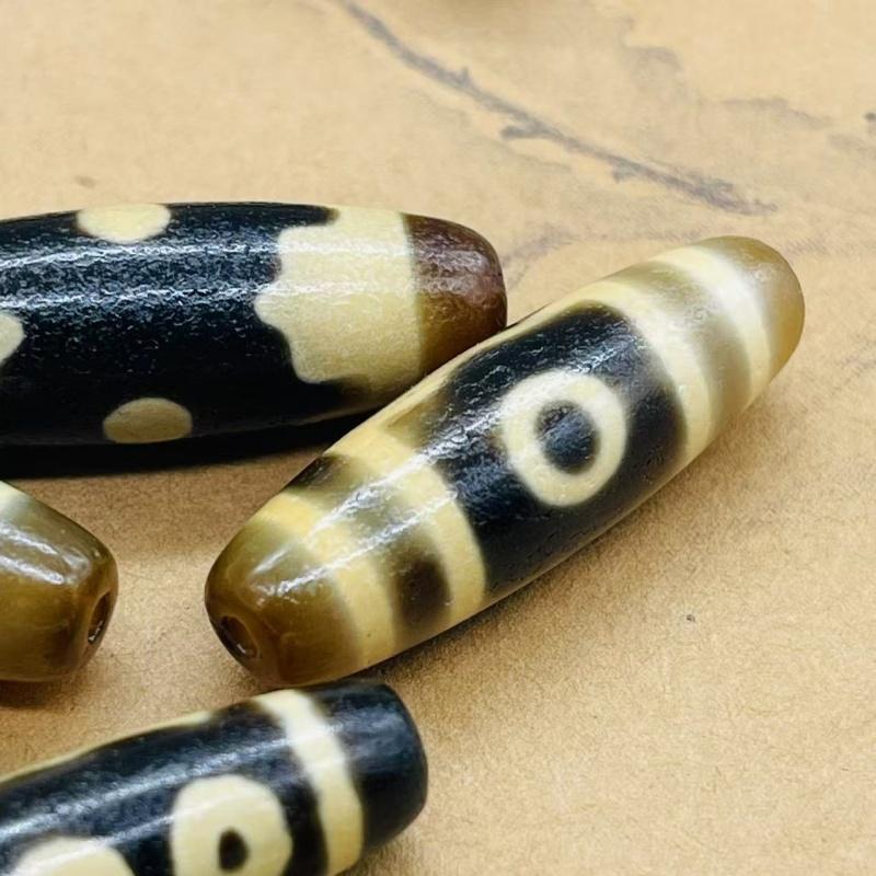 保真品西藏天然玛瑙老天珠牙黄虎牙财神吊坠项坠男女颈坠配珠饰品