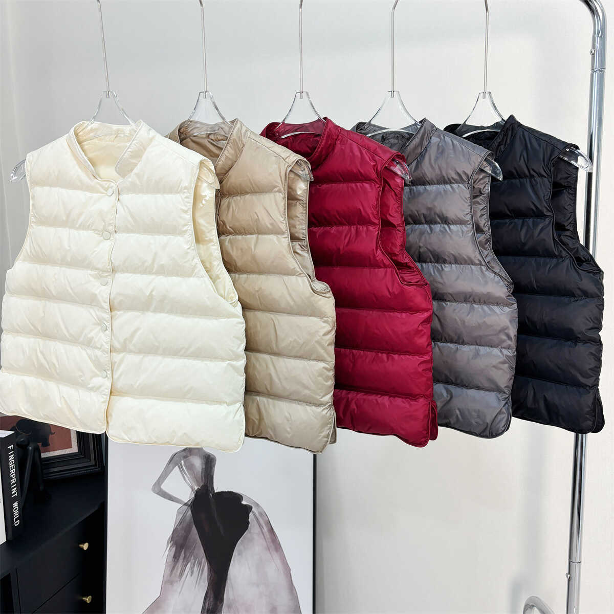 超高品质！90白鸭绒~冬季保暖轻薄羽绒服马甲女休闲轻便羽绒背心