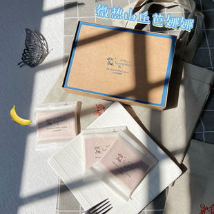 台湾微热山丘哆啦A梦叮当猫联名款芭娜娜香蕉饼干咖啡茶点伴手礼