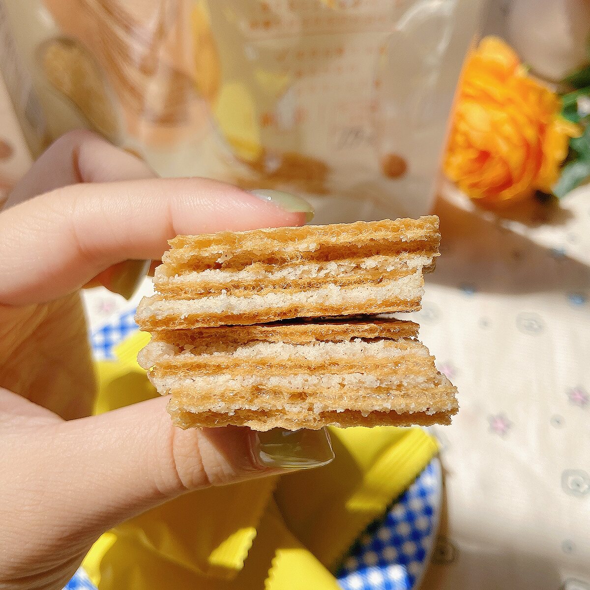 台湾原装方芳老师推荐明奇杏仁牛奶柠檬夹心酥进口威化饼休零食