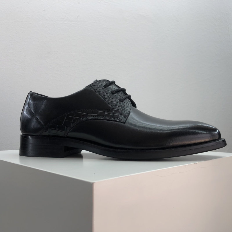 EUROPEAN AND AMERICAN FASHION BUSINESS VERSATILE DRESS LEATHER SHOES AUTUMN NEW FACTORY DIRECT BRITISH FASHION FLAT HEEL LACE-UP MENS SHOES