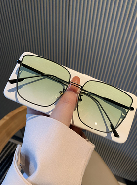 金属方框太阳镜女浅色小红书情侣