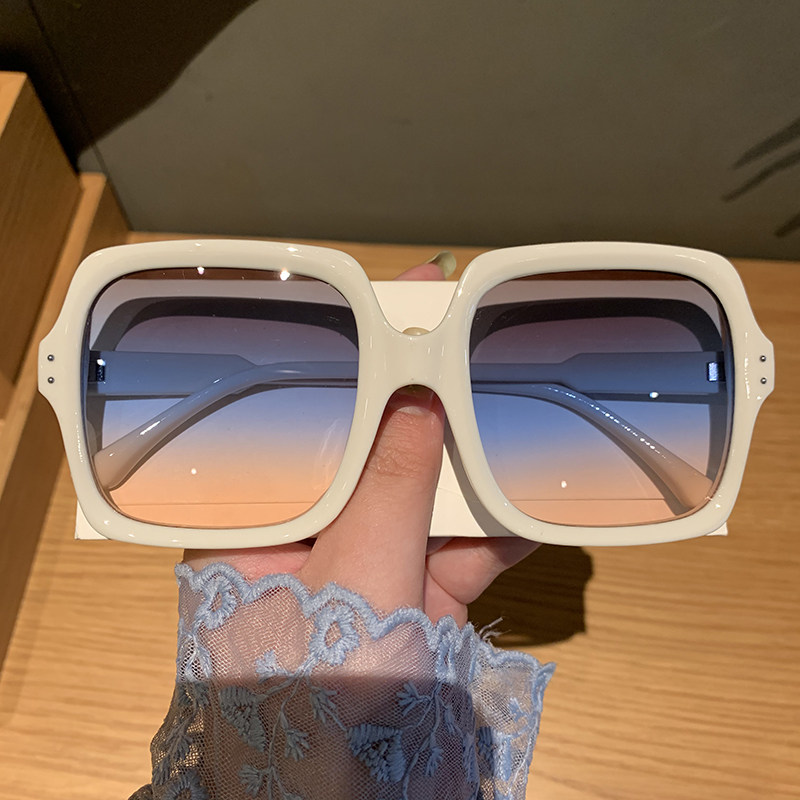 2020新款网红白色太阳镜女蹦迪个性大框显瘦墨镜男士情侣款眼镜潮
