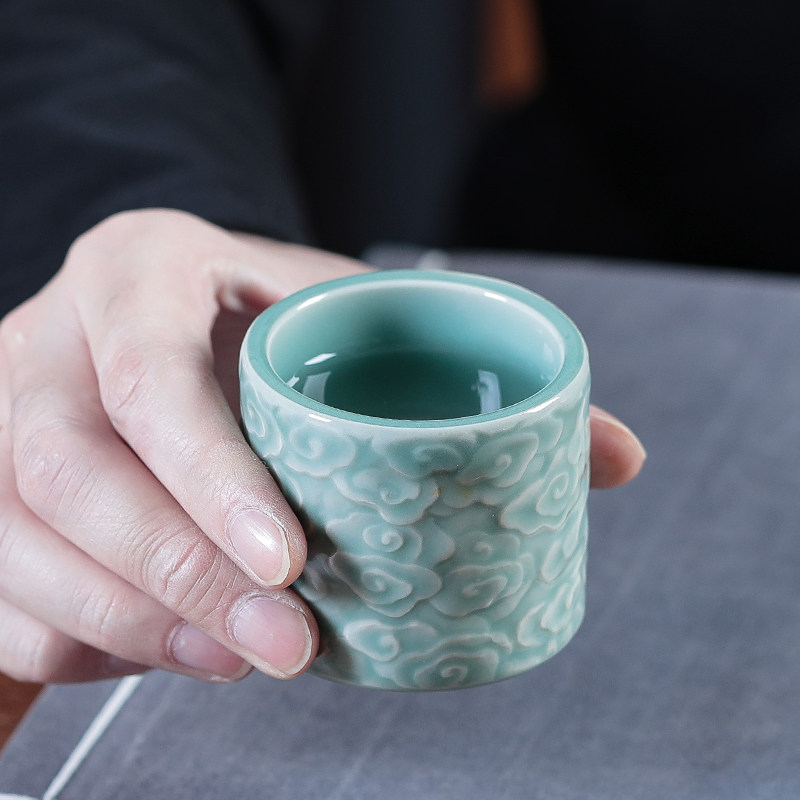 陶瓷家用客厅泡茶主人杯茶室功夫茶具扳指杯龙泉青瓷祥云品茗茶杯