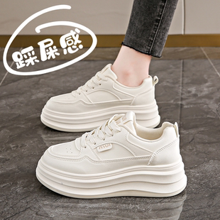 踩屎感超软松糕小白鞋女2025春季新款34码增高6cm运动鞋厚底板鞋