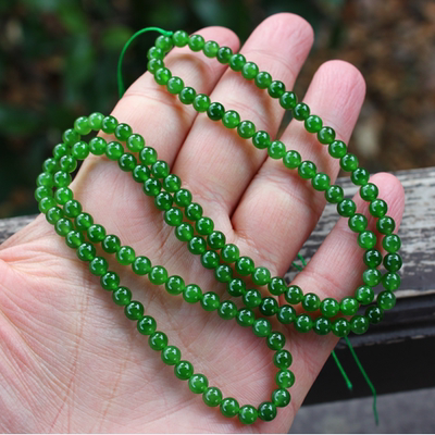 和田玉碧玉菠菜绿项链