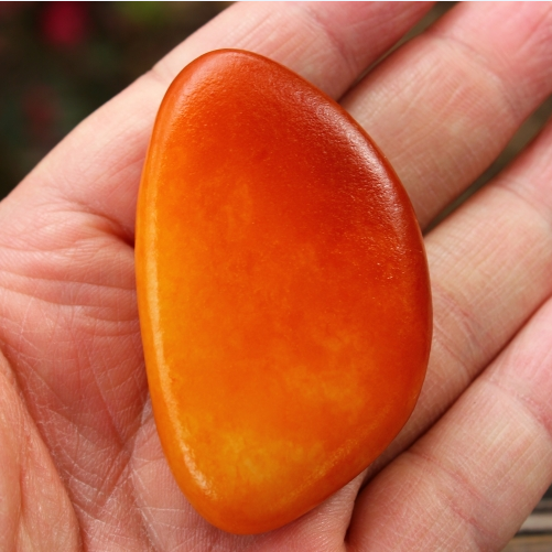 天然新疆和田玉白玉红皮黄皮籽料原石原料手把件手玩件挂件送证书