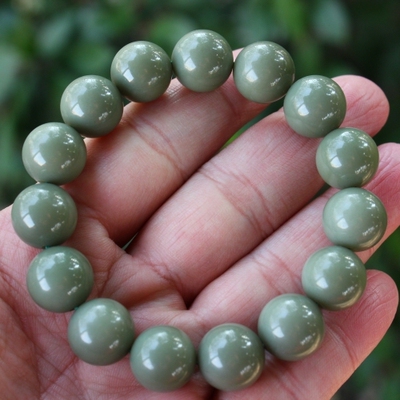 天然新疆和田玉碧玉鸭蛋青手链