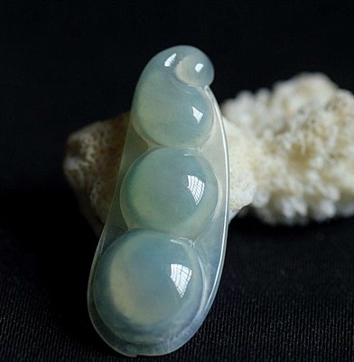 冰种四季豆天然翡翠A货豆子挂件