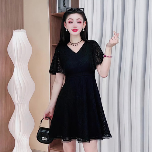 3309夏季蕾丝微胖连衣裙气质大码女装时尚法式感显瘦百搭小黑裙