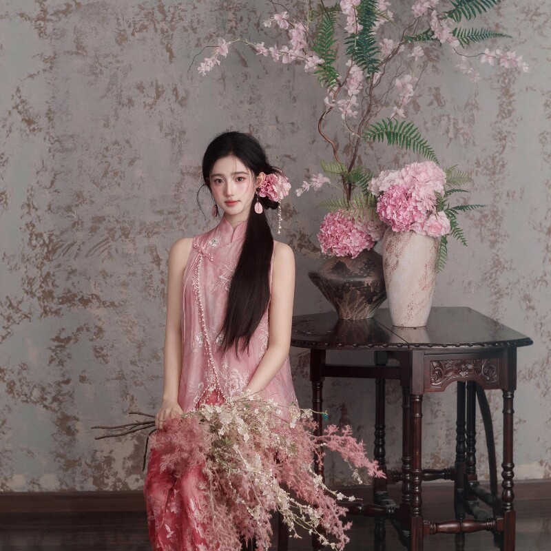 2026新款新中式复古禅意清冷粉色旗袍女高级感气质写真艺术照服装