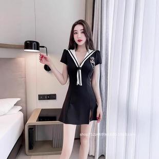 海军领连衣裙v领女夏季 气质收腰显瘦撞色小黑裙子2030 短袖