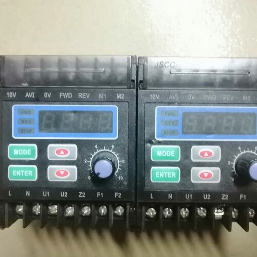 议价~置调速器TK100E数显单相电机调速品，马达控制器，二~清库存