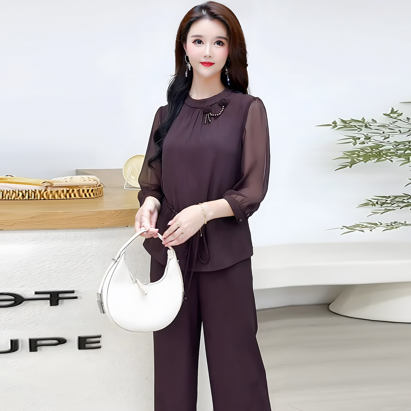 御姐风减龄套装女2026春夏季新款修身收腰显瘦通勤两件套裤潮