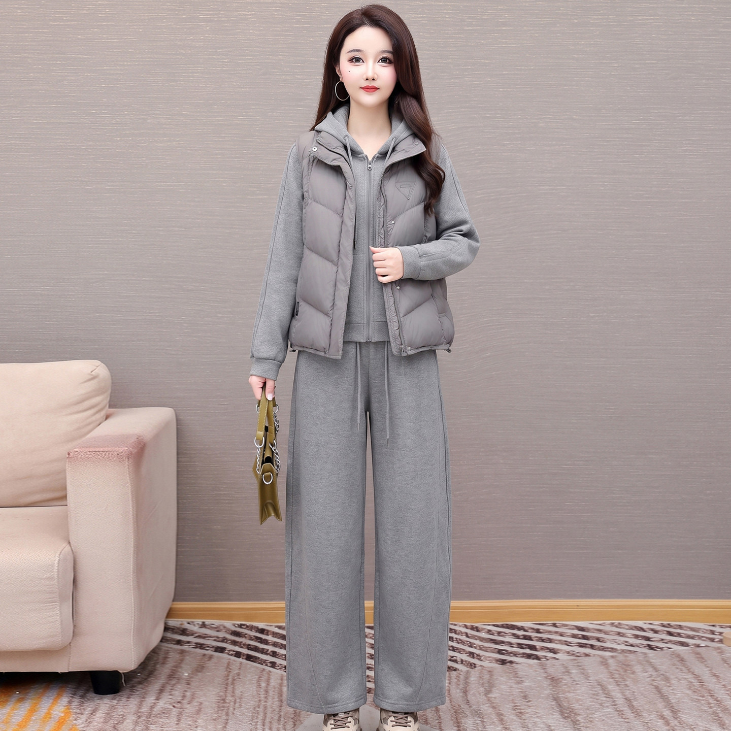 春秋新款保暖显瘦马甲三件套女