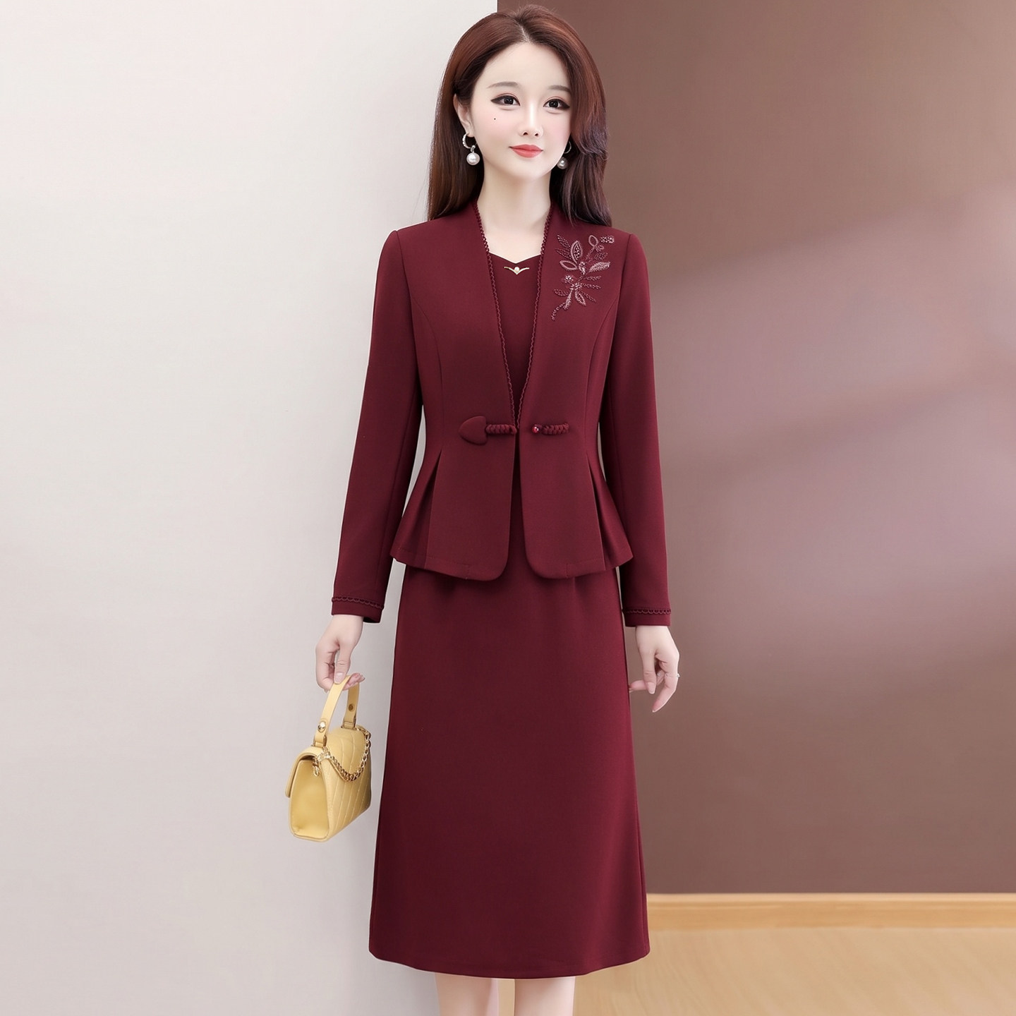 优雅酒红修身显瘦礼服两件套