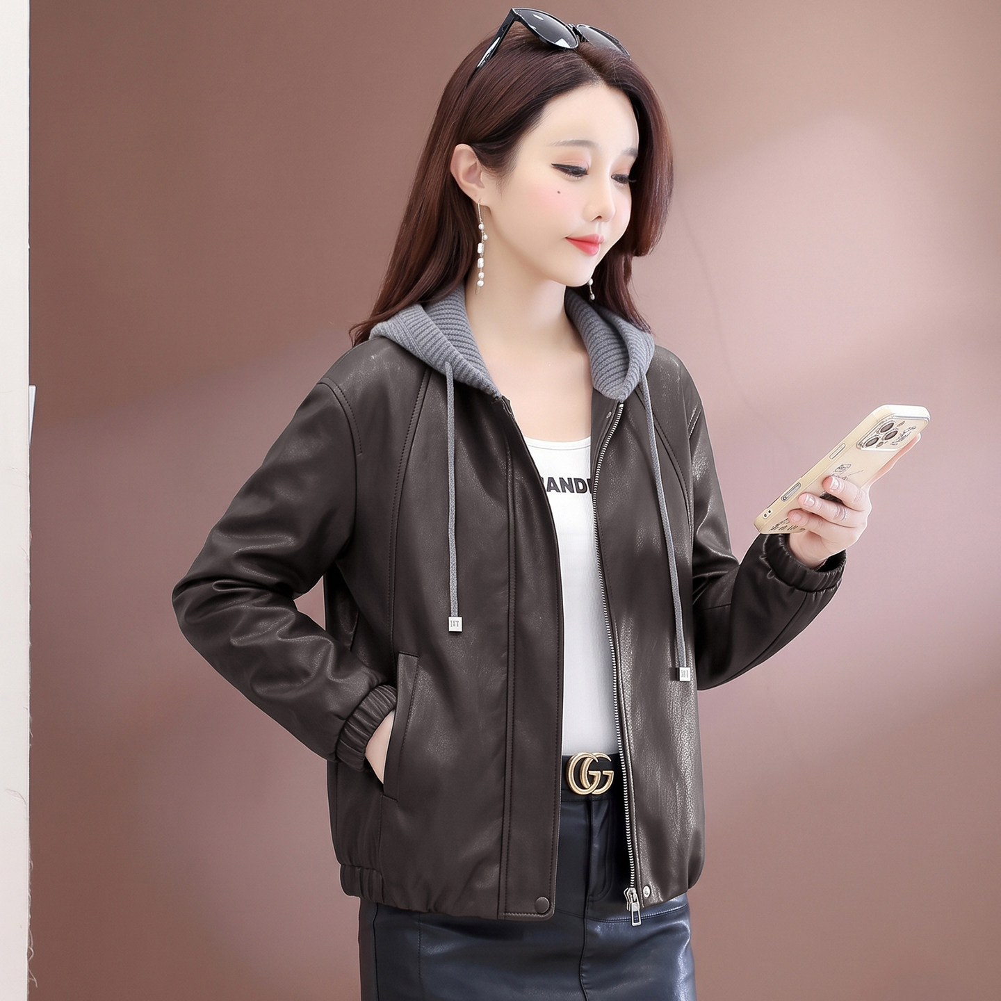 春秋小个子连帽水洗PU皮衣女