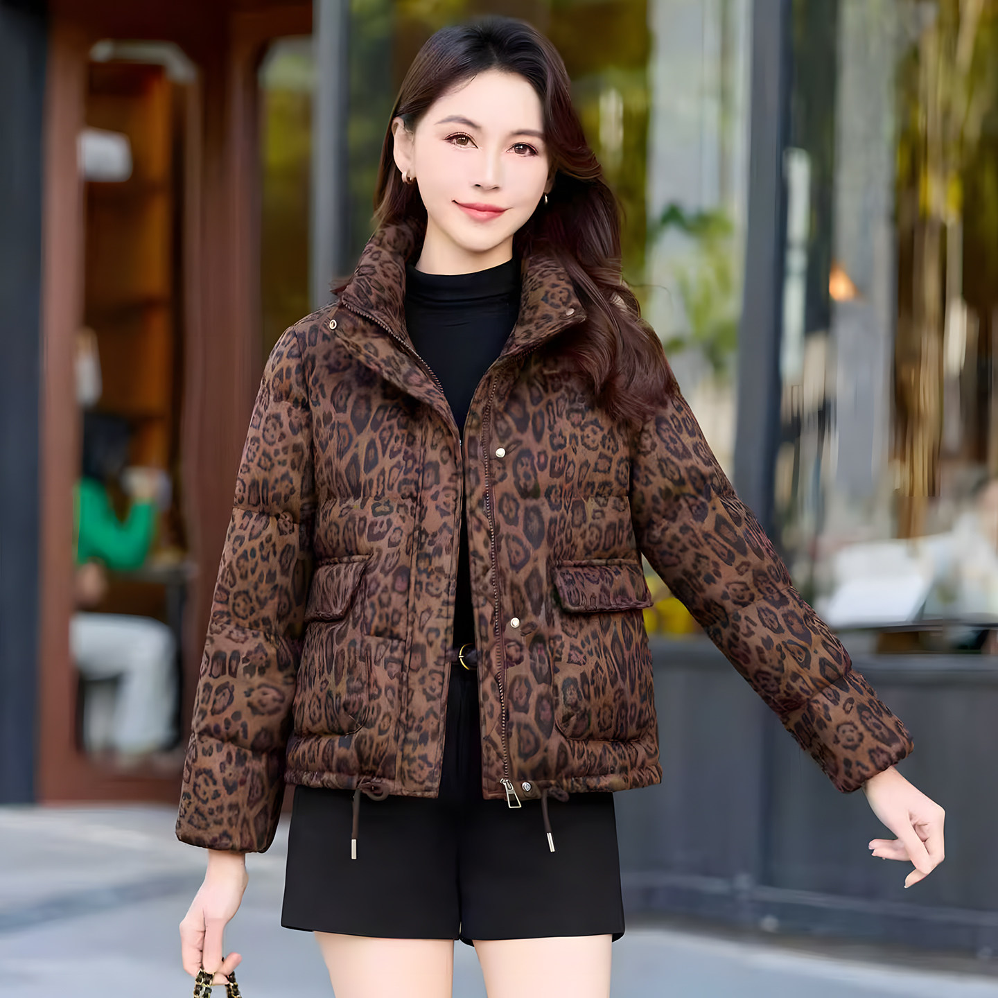 时尚豹纹花羽绒服女2025年冬季新款宽松显瘦休闲风白鸭绒外套短款,女装/女士精品,羽绒服,淘宝优惠券,粉丝福利购,淘宝优惠卷