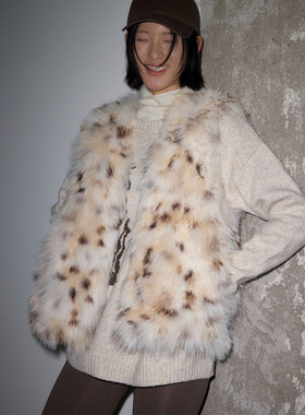 UNITY MODE 豹纹双色环保皮草马甲女冬无袖坎肩毛绒毛外套251531