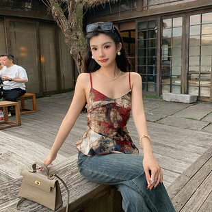 AM NANA法式复古性感碎花吊带上衣女夏设计感小众气质修身辣妹装
