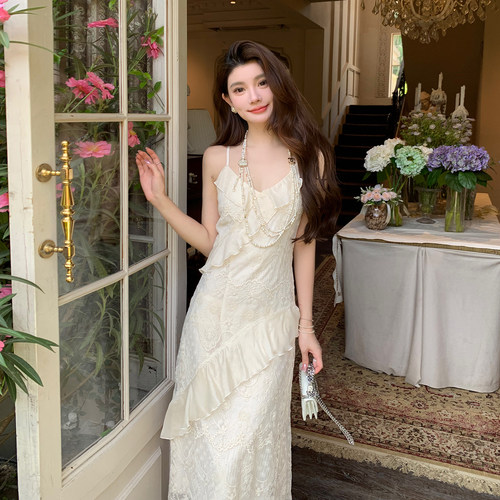 法式温柔风蕾丝吊带连衣裙女夏