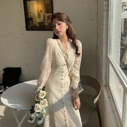 AM NANA法式蕾丝长袖气质连衣裙女修身显瘦仙女裙米白初恋长裙子