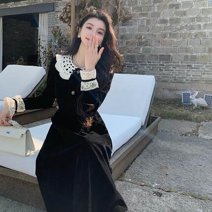 AMNANA法式气质初恋甜美娃娃领小黑裙收腰显瘦黑色金丝绒连衣裙女