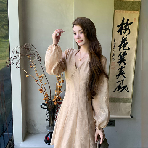 长裙子V领气质法式绝美显瘦秋季
