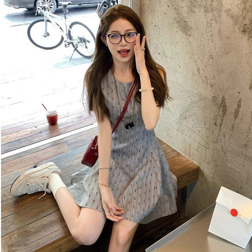 学院风圆领无袖收腰显瘦连衣裙女夏季法式灰色短款气质背心A字裙