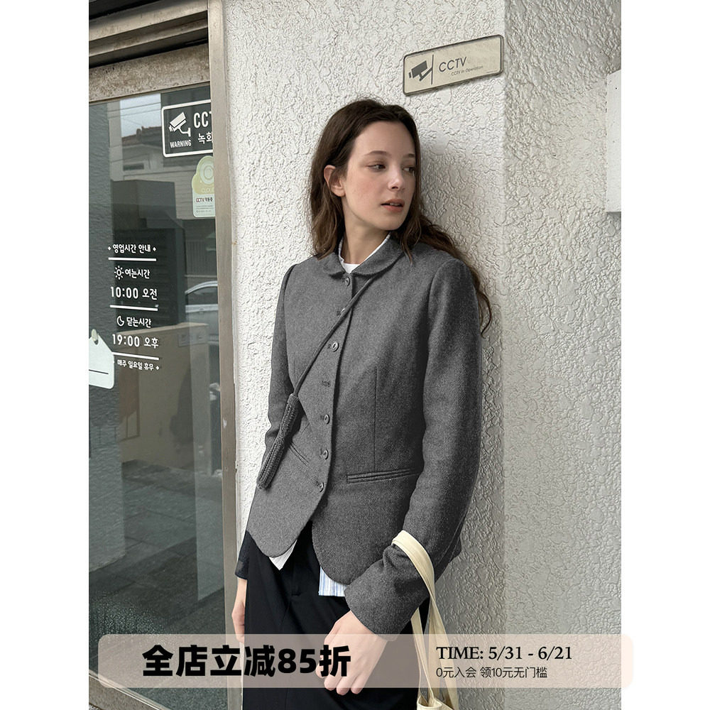 UNRETRO 羊毛混纺/短款娃娃领西装外套女秋冬款修身收腰西服上衣