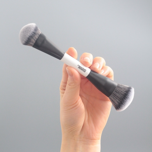 现货！Makeup化妆刷F4双头多功能腮红高光粉底刷散粉刷化妆刷