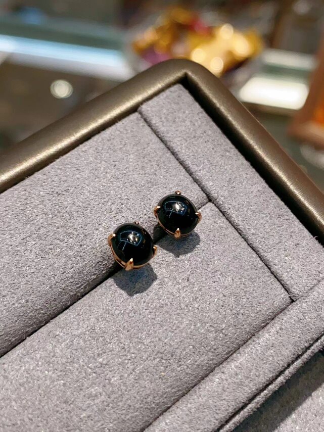 福瑞祥 天然缅甸翡翠A货 墨翠耳钉 18k金镶嵌
