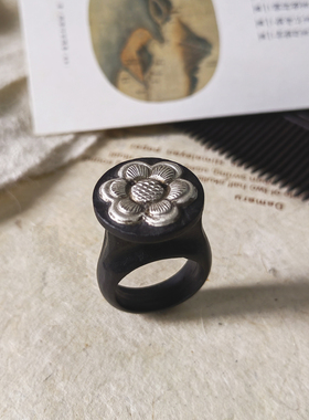 古韵黑檀老银梅花高浮雕女戒