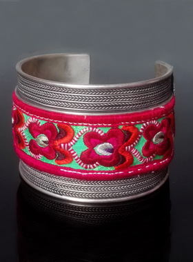 复古民族风饰品精工刺绣苗银