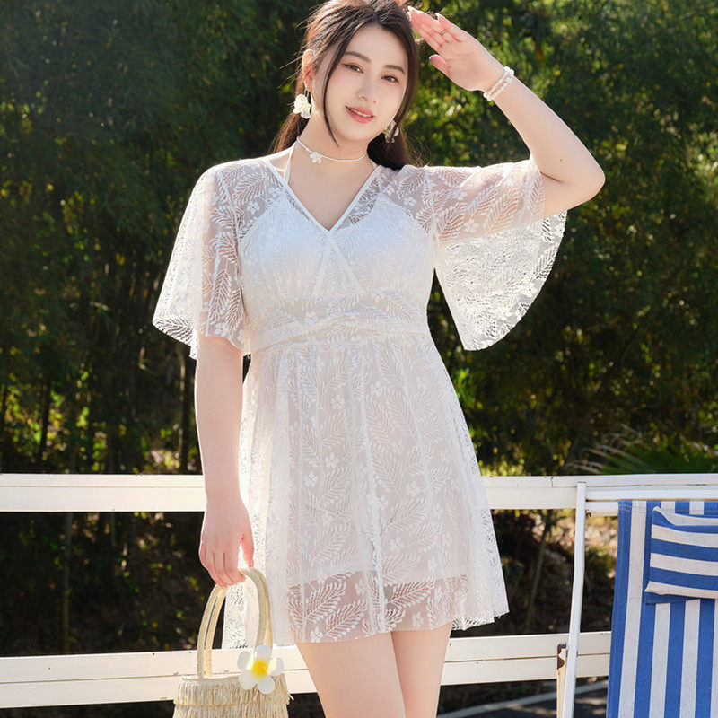 新款女士连体裙式大码胖妹妹纯色性感蕾丝保守显瘦沙滩温泉泳衣女