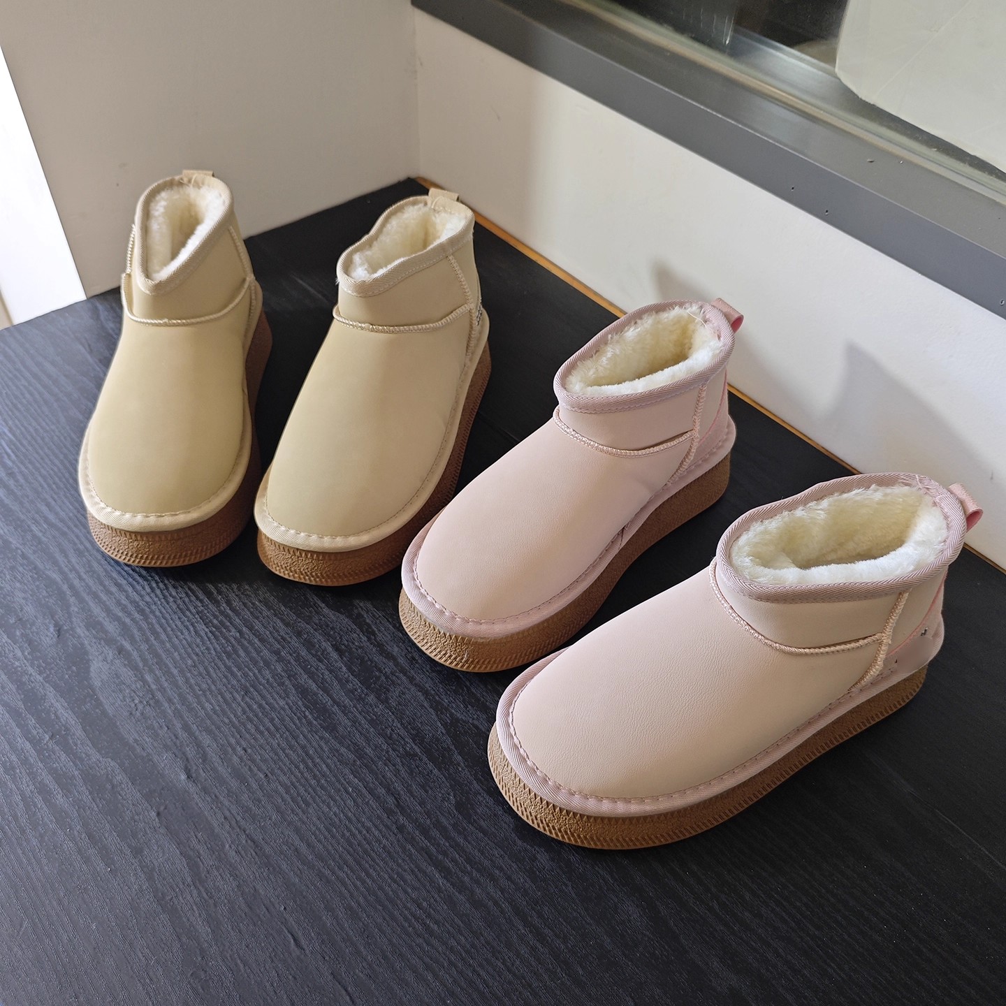 2025年冬季新款~外贸原单女鞋冬季新款舒适百搭休闲短筒雪地靴女