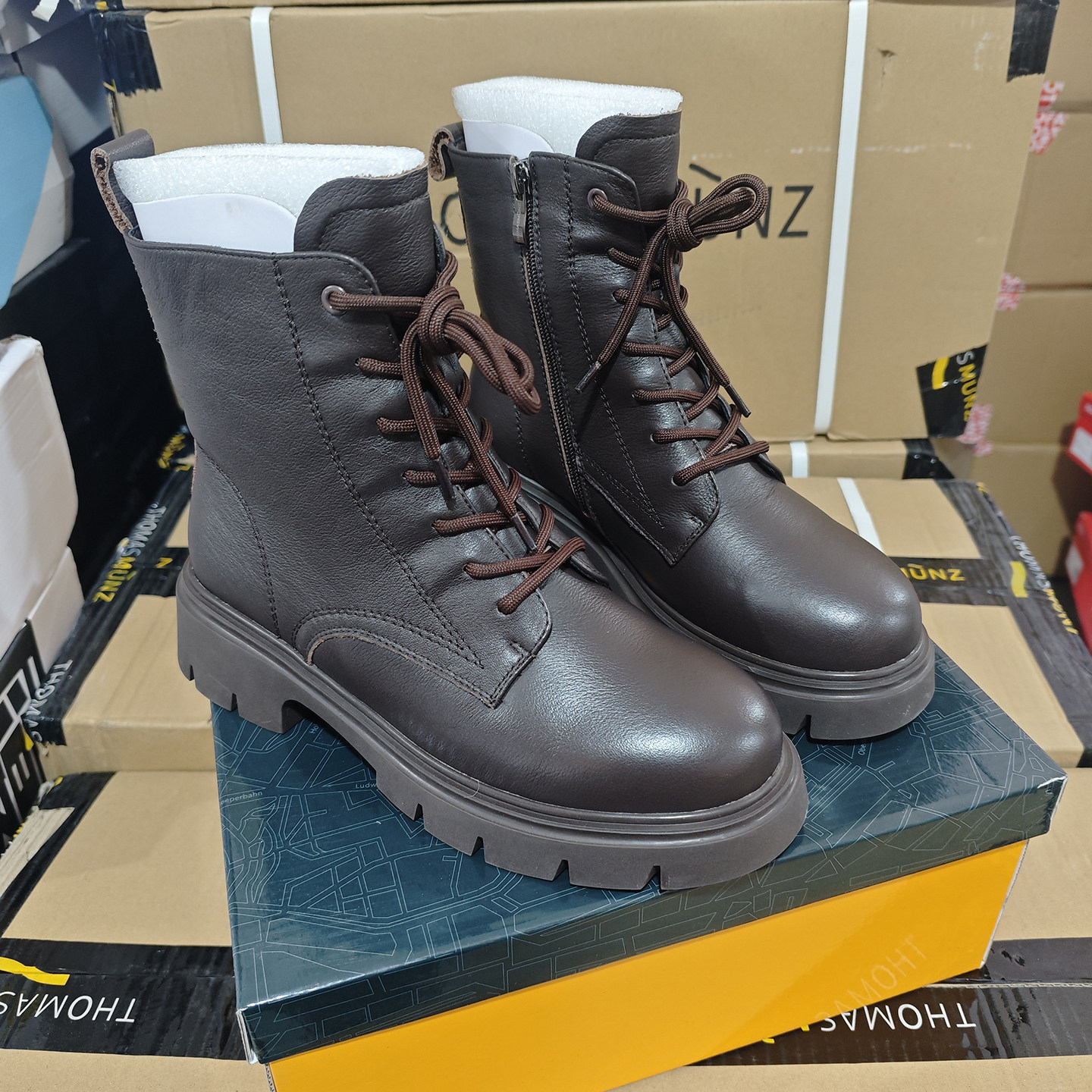 出俄罗斯单~英伦风真皮羊毛保暖马丁靴女冬季厚底短靴侧拉链百搭,女鞋,马丁靴,淘宝优惠券,粉丝福利购,淘宝优惠卷