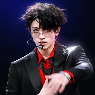 2025gm眼镜无边框浅色太阳镜女Jennie珍妮演唱会同款浅色墨镜无框