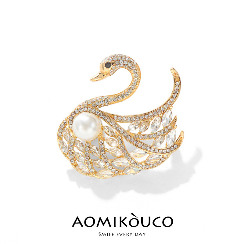 高级感珍珠小天鹅胸针设计感小众奢华微镶水晶别针西装外套配饰品,饰品/流行首饰/时尚饰品新,胸针,淘宝优惠券,粉丝福利购,淘宝优惠卷