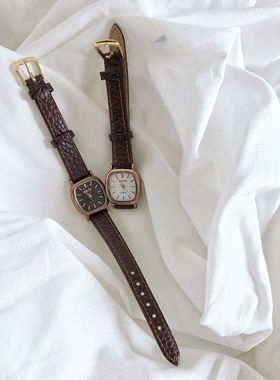 复古方形手表女ins风学生时尚文艺简约气质小表盘学院风百搭女表