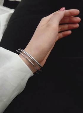 2mm素圈亮面细手镯女钛钢不掉色洗澡不用摘百搭叠戴金色钢色手环