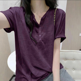 大码 新款 宽松洋气减龄休闲百搭上衣 t恤女士夏季 小V领纽扣纯棉短袖