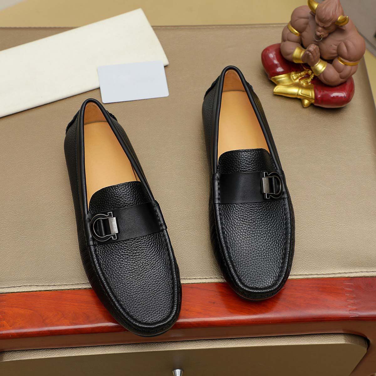 25欧洲站潮牌男鞋豆豆鞋平底单鞋