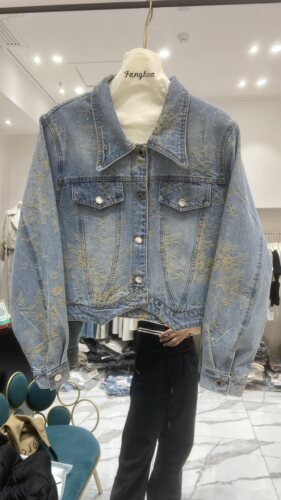 欧货2026春新款复古时尚高雅显瘦设计感牛仔外套韩系提花上衣女潮