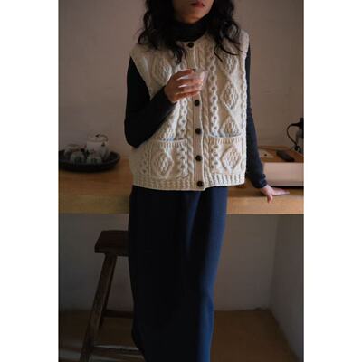 复古重工麻花纹针织马甲