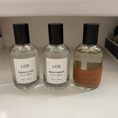 LOE香水白衬衫桃子与茶